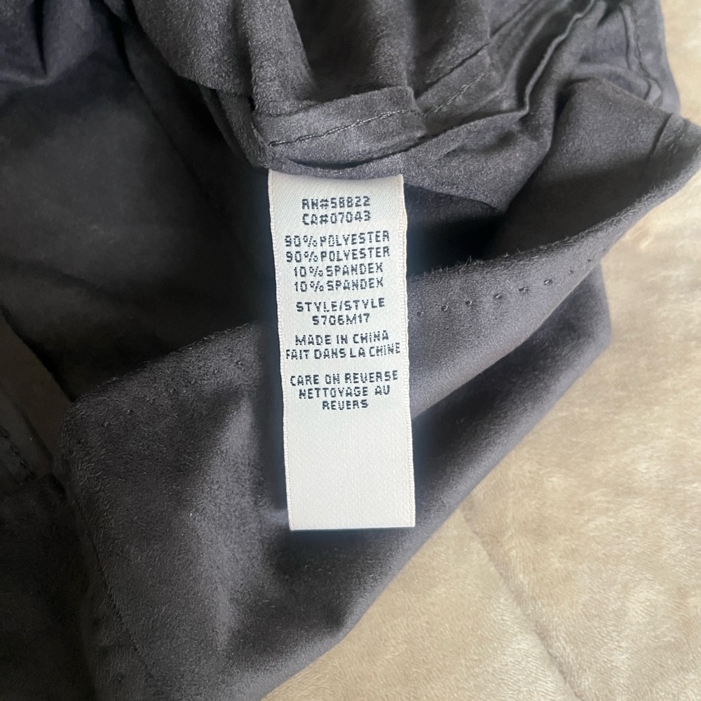 Sophie Max Faux Suede Mini Skirt. Preloved - Picture 11 of 11